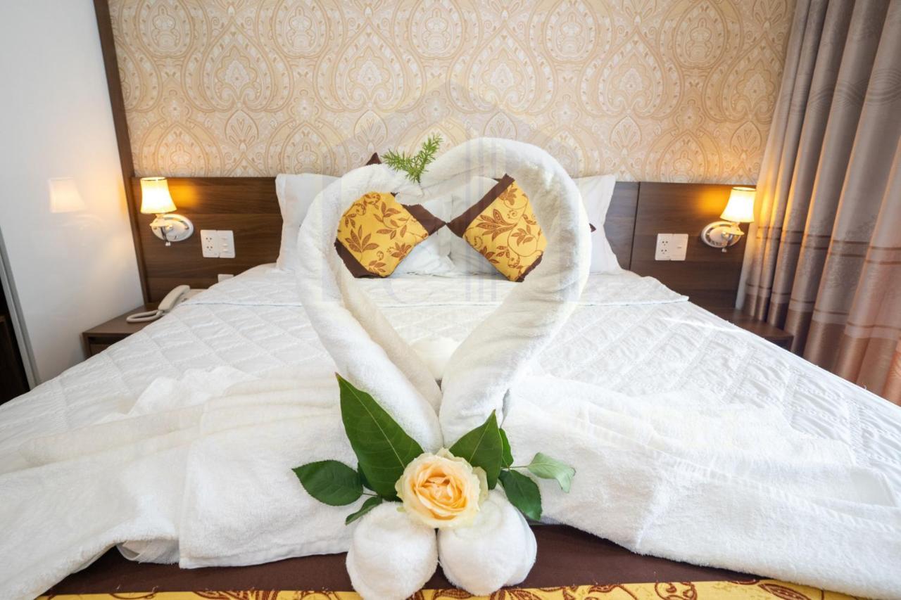 Gold City Hotel Tây Ninh Extérieur photo